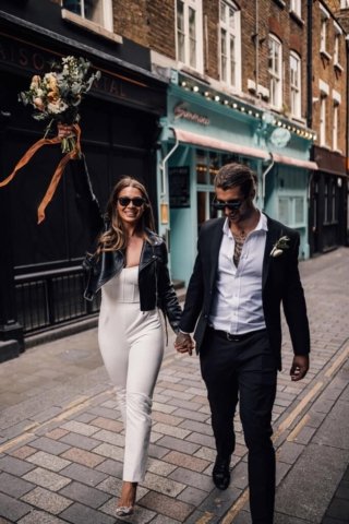 London Alternative Wedding photographer15 683x1024