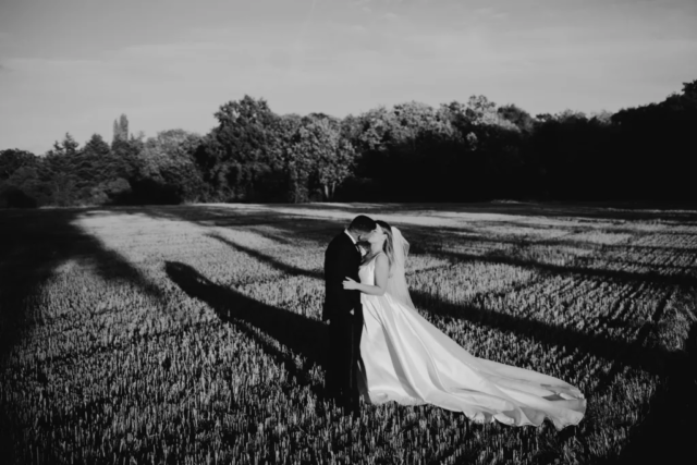 Natural Wedding Photography David Dean Photographic75 1024x683